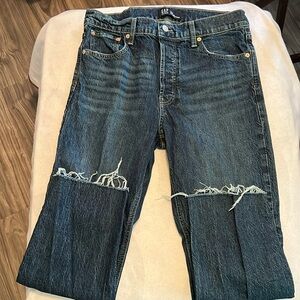 GAP women’s High Rise/Cheeky Straight. Size 12/Short length.